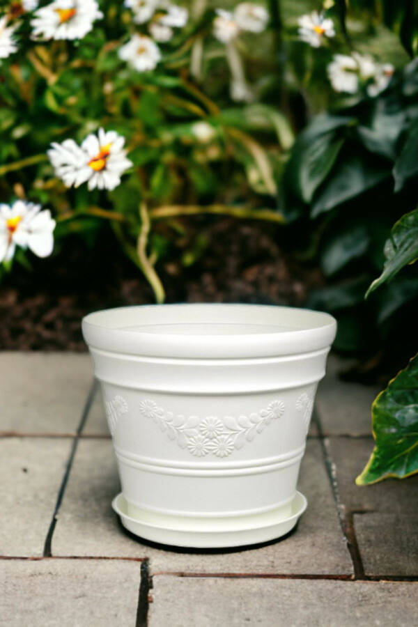 White Pot with Antique Daisy Pattern 3 Liters - 1