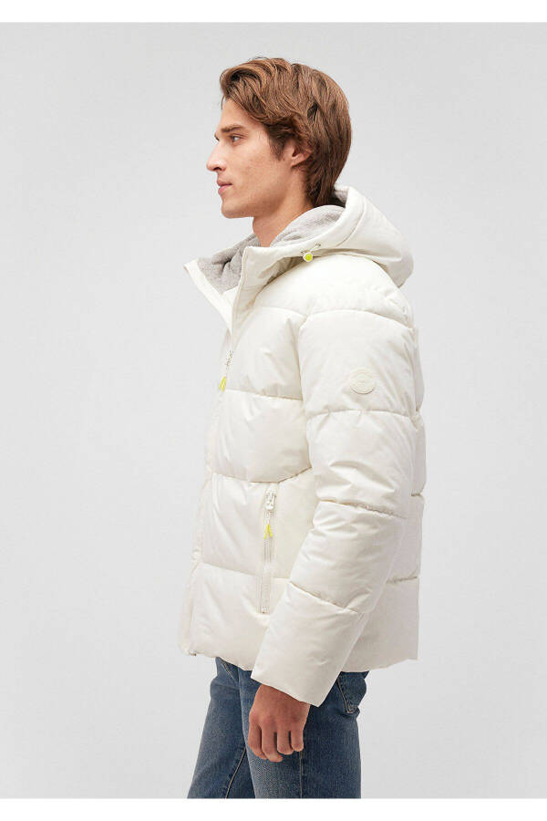 White puffer jacket with hood (0110211-71621) - 3