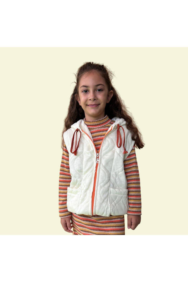 White Quilted Zippered Girls Vest - 3