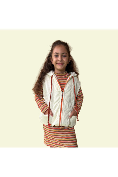 White Quilted Zippered Girls Vest - 5