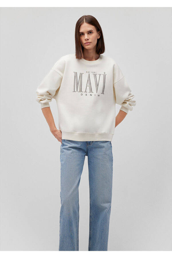 White Sweatshirt with Logo Print 1s10177-80194 - 19