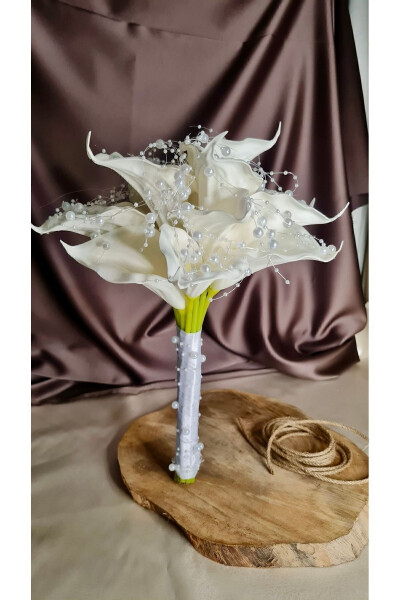 White Velvet Gala Bridal Bouquet with Pearl Model Wedding Flower Premium Quality - 2