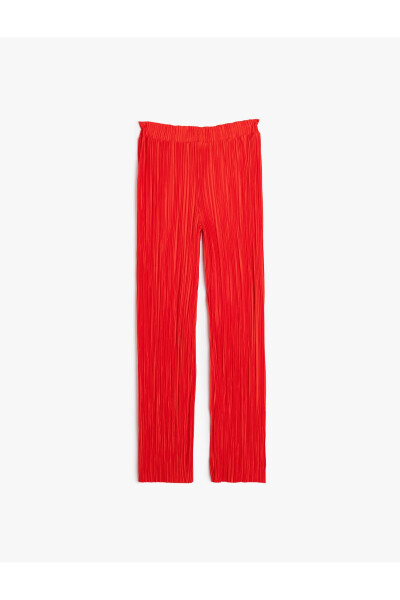 Wide leg, elastic waist, textured pants. - 2