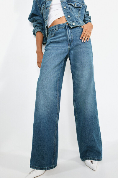 Wide Leg Jeans - 2