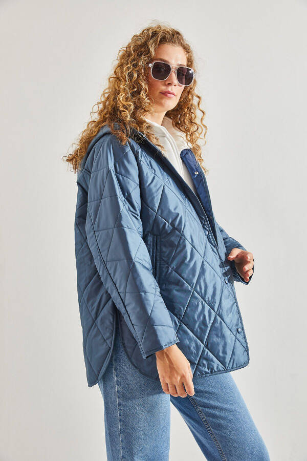 Women's Baklava Pattern Quilted Jacket - 2