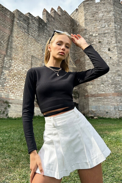 Women's Black Crew Neck Tie Waist Crop Top ALC-X10761 - 1