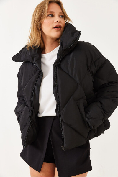 Women's Black Oversized Puffer Jacket - 4