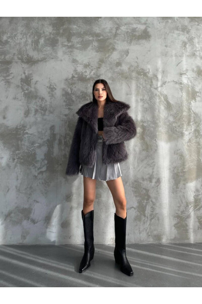 Women's Black Premium Plush Winter Faux Fur Coat - 6