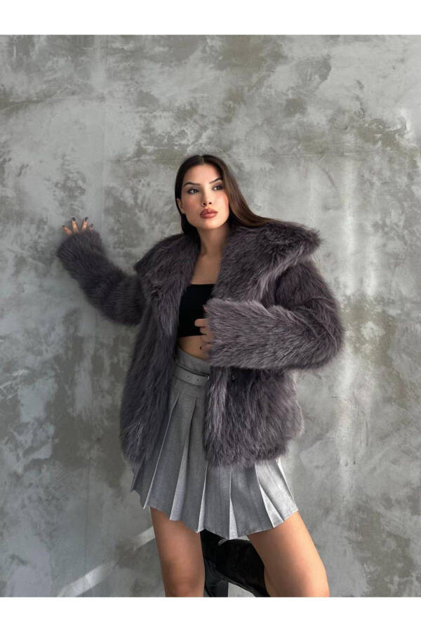 Women's Black Premium Plush Winter Faux Fur Coat - 7