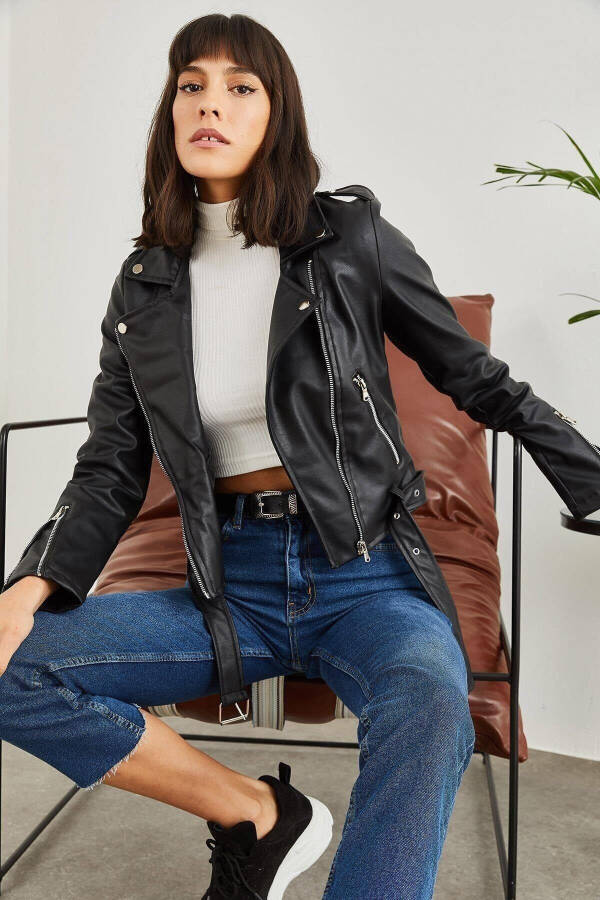 Women's Black Zippered Leather Jacket - 11