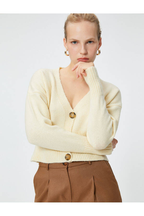 Women's Cream Cardigan - 7