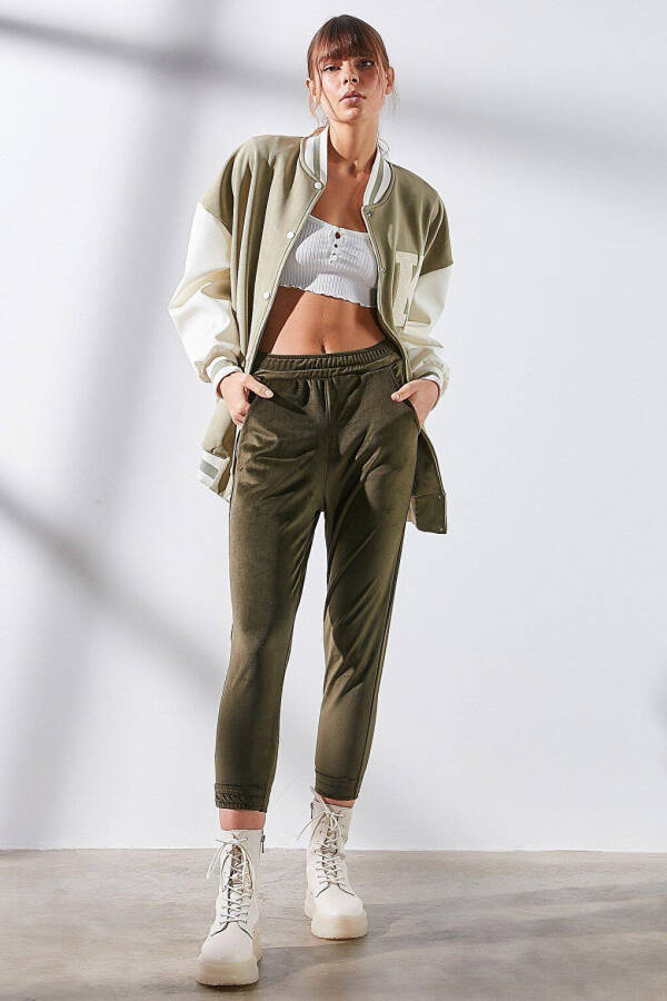 Women's Cuffed Velvet Jogger Pants 731 Khaki - 1