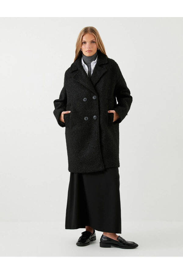 Women's double-breasted, pocket, slit detail coat. - 4