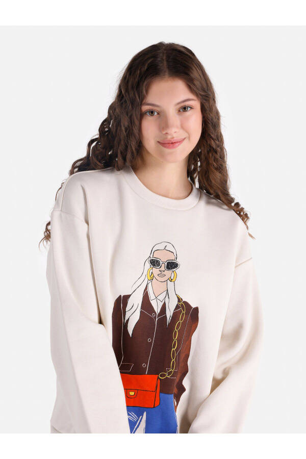 Women's ecru crew neck printed sweatshirt - 4