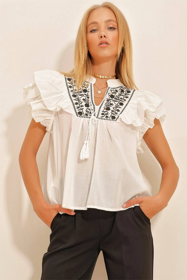 Women's Ecru Embroidered Blouse with Ruffled Sleeves ALC-X10741 - 3