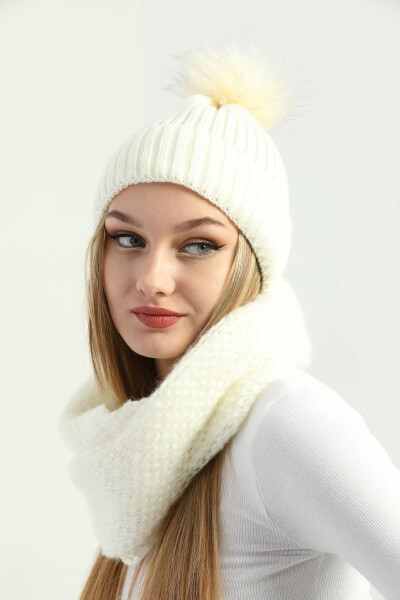 Women's Ecru Knit Pom Pom Beanie and Knitted Neck Warmer Set - 5