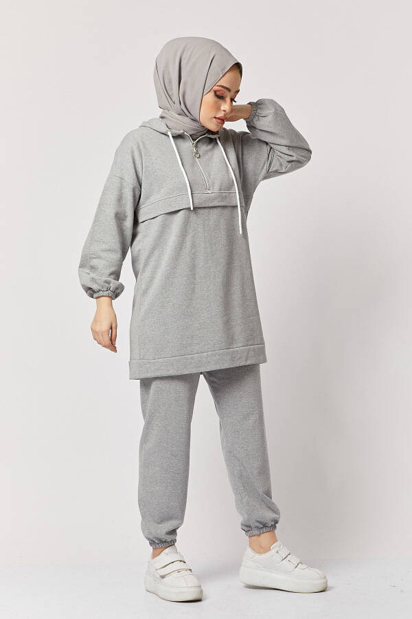 Women's Grey Half-Zip Two-Piece Sports Suit - 2