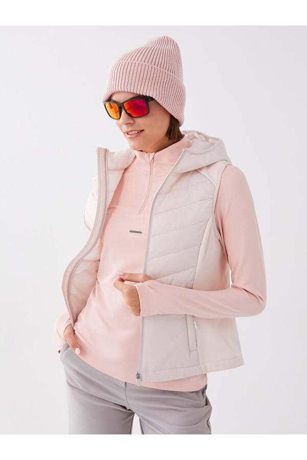 Women's Hooded Puffer Vest - 3