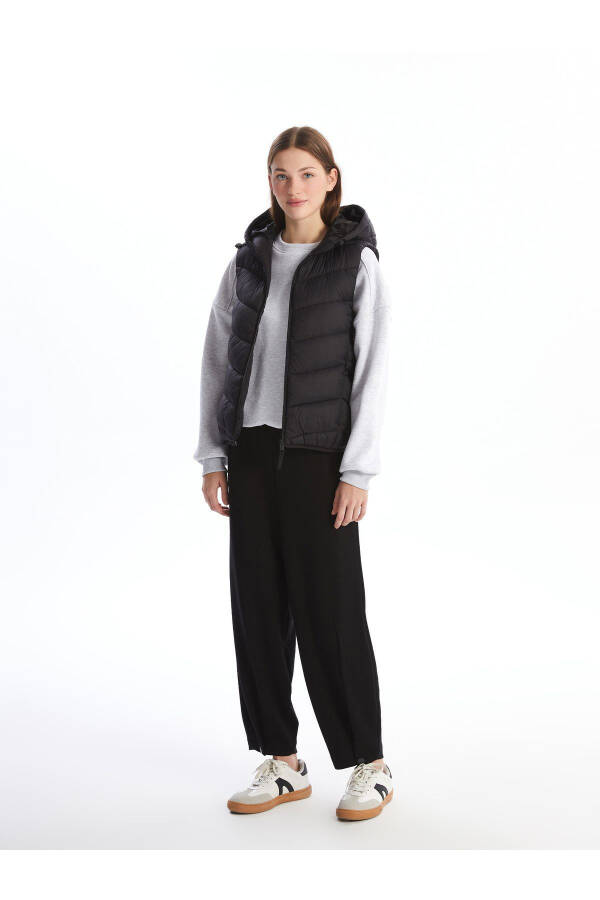 Women's Hooded Puffer Vest - 5