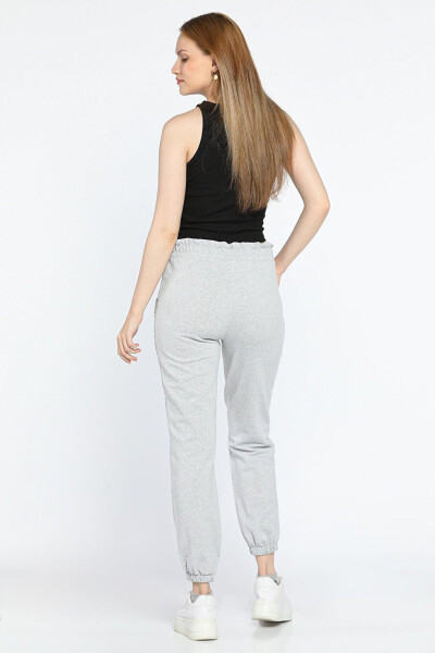 Women's Jogger Pants with Elastic Waist and Cuffs and Pockets - 3