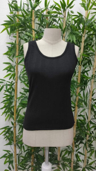 Women's knitted blouse with detail - 7