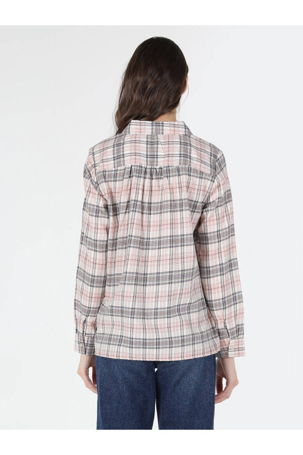 Women's long sleeve, regular fit pink plaid shirt - 2