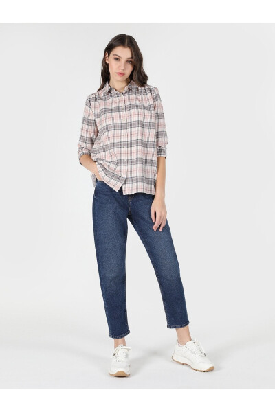 Women's long sleeve, regular fit pink plaid shirt - 3