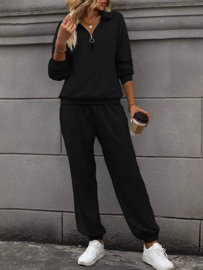 Women's long sleeve zipper detail sweatshirt and pants set. - 1