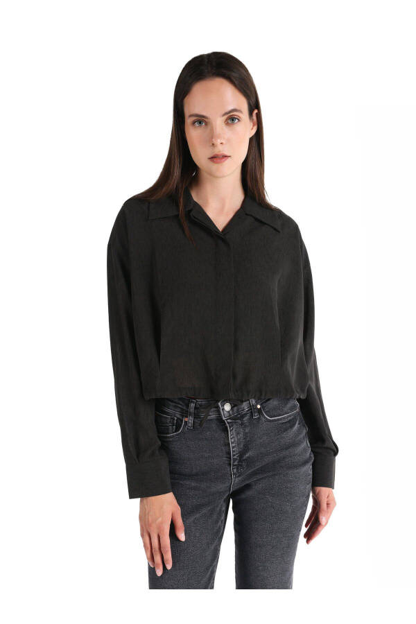 Women's long-sleeved, regular fit shirt in anthracite - 1