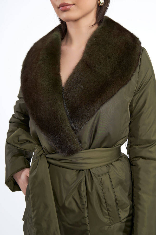 Women's Mink Fur Collar Belted Regular Short Coat - 10