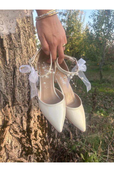 Women's Mother-of-Pearl Broken White Comfortable 5 Cm Stiletto Wedding Shoes with Pearls - 1