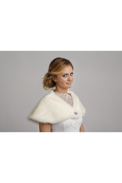 Women's Off-White Bridal Bolero Fur - 2