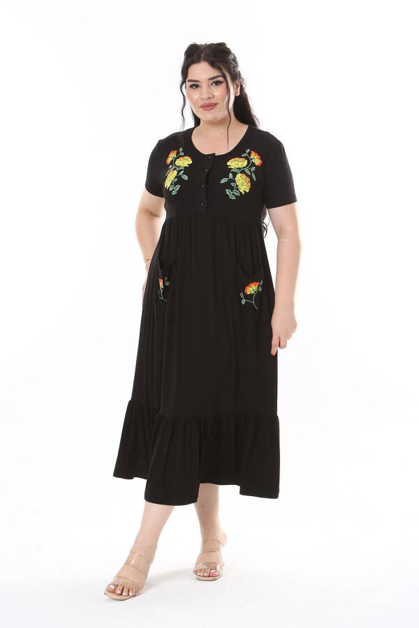 Women's Plus Size Black Embroidered Front Slit Buttoned Dress 65N38169 - 5