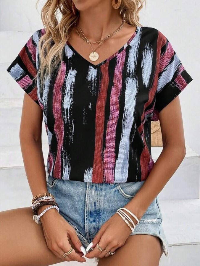 Women's Short Sleeve Brush Print V-Neck Supreme Blouse - 1