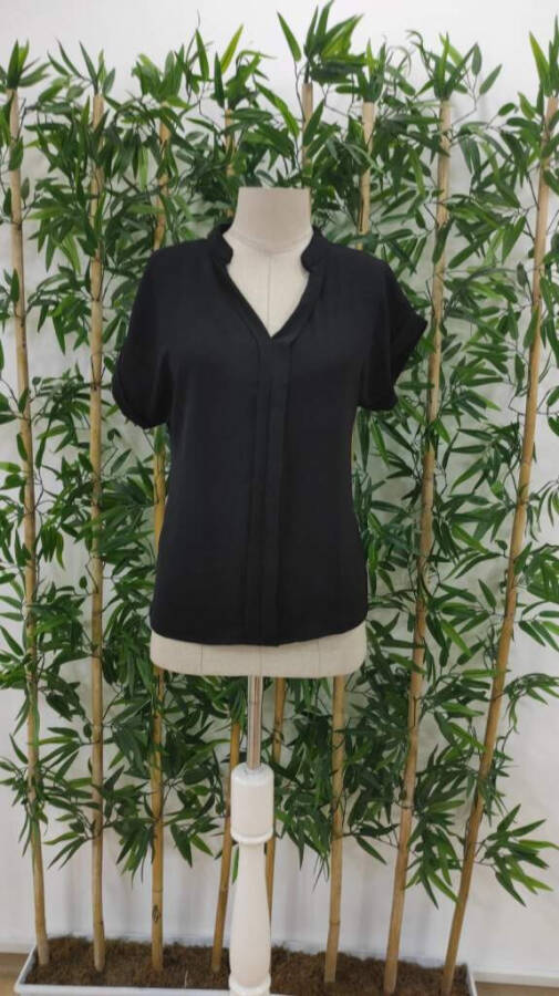 Women's Short Sleeve V-Neck Aerobic Blouse - 6