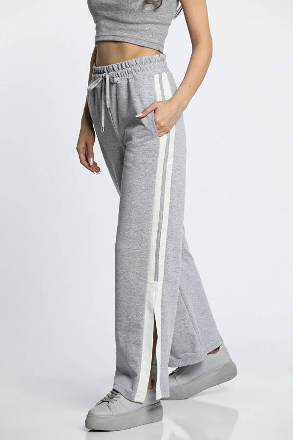 Women's Side Stripe Cuffed Sweatpants - 2