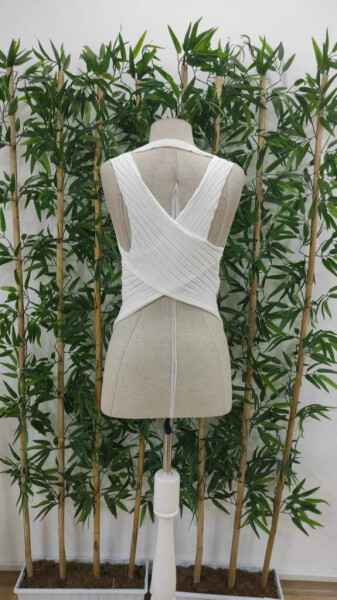 Women's Sleeveless Back Cross Detail Knit Blouse - 5