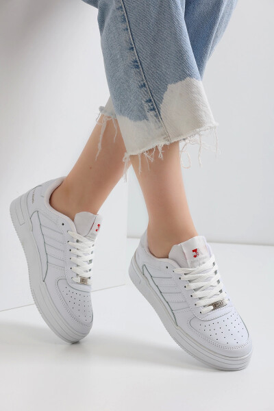 Women's Sneaker 176 - 1