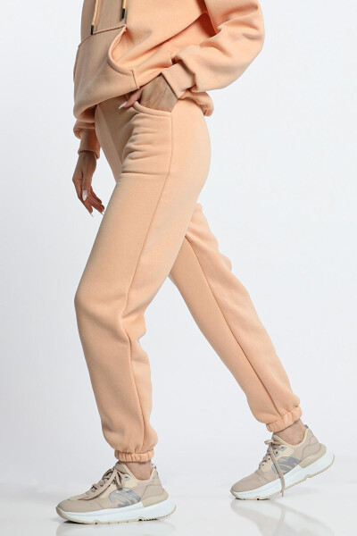 Women's Three-Thread Brushed Elastic Waist and Cuff Sweatpants - 1