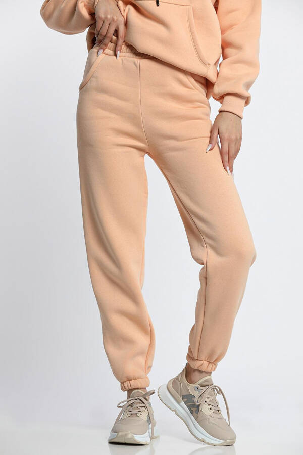 Women's Three-Thread Brushed Elastic Waist and Cuff Sweatpants - 3