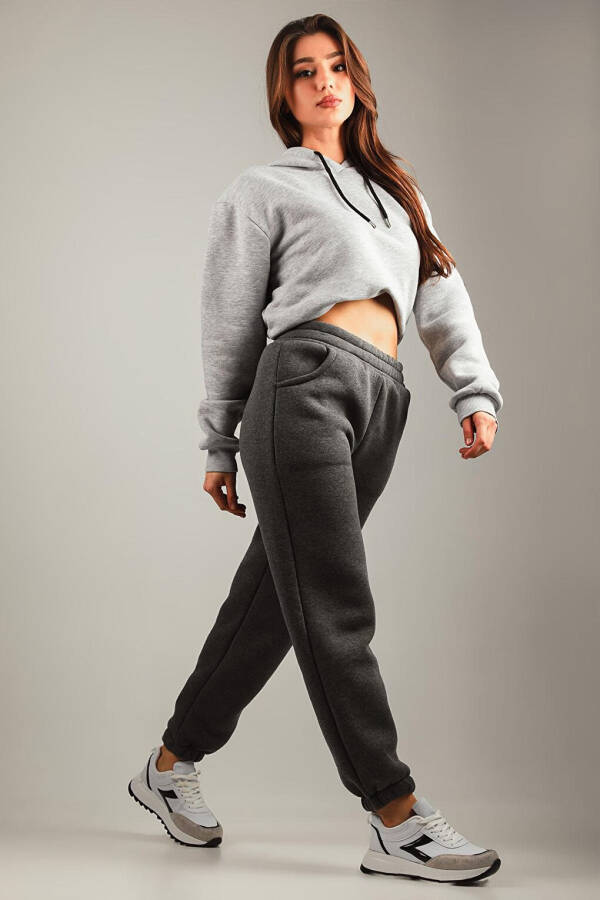 Women's Three-Thread Brushed Elastic Waist and Cuff Sweatpants - 5