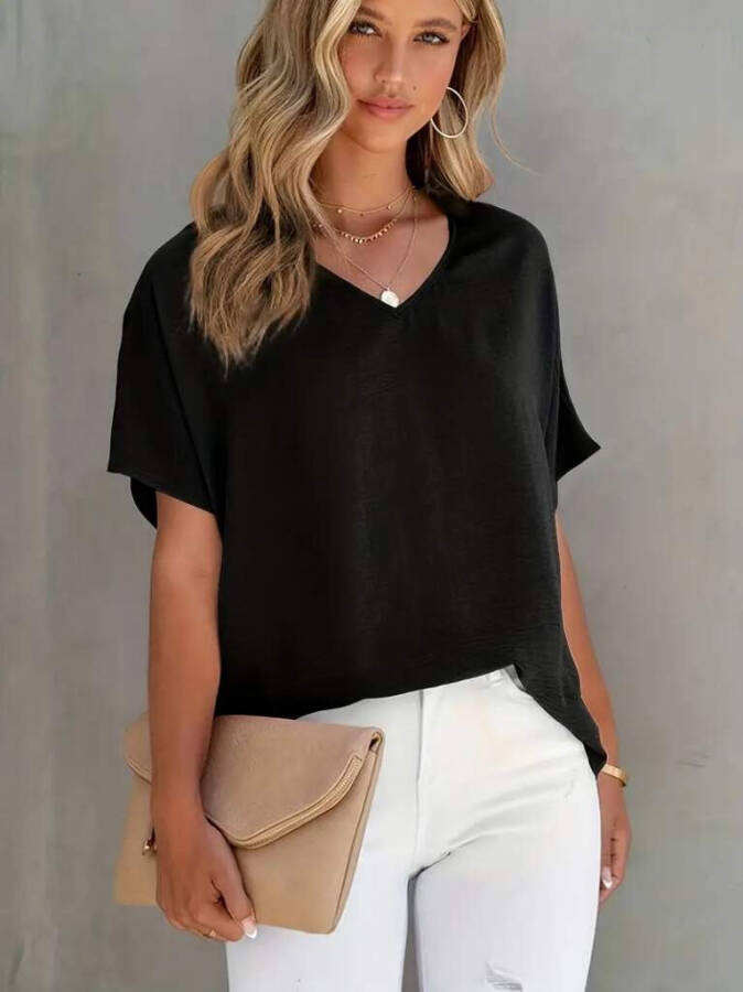 Women's V-Neck Batwing Sleeve Aerobic Blouse - 4