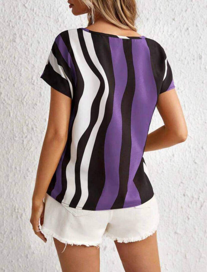 Women's V-Neck Short Sleeve Micro Blouse - 2