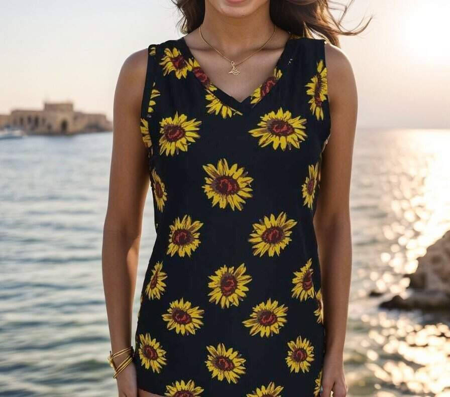 Women's V-Neck Sleeveless Sunflower Print Crepe Blouse - 8