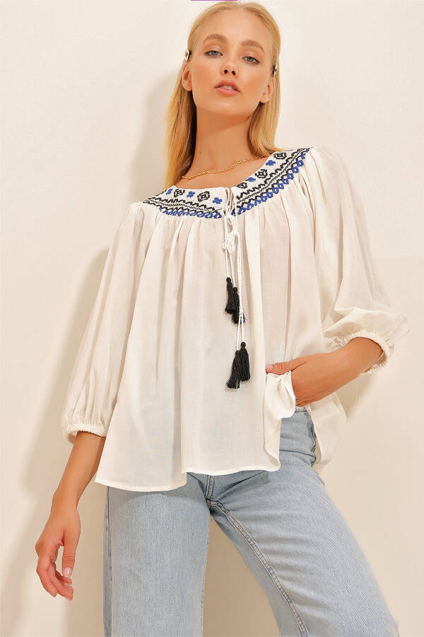 Women's White Boat Neck Lace-Up Embroidered Woven Blouse ALC-X10746 - 3