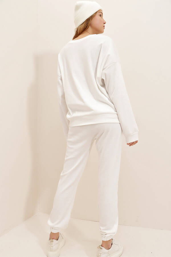 Women's White Crew Neck Elastic Waist and Cuff Two-Thread Basic Tracksuit ALC-507-669-001 - 6