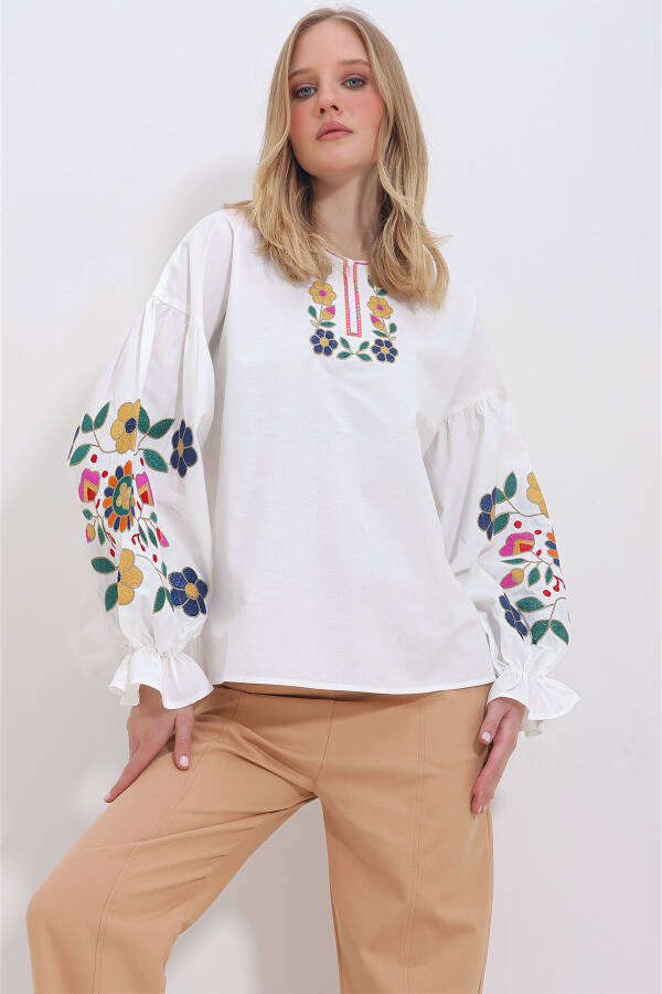 Women's White Crew Neck Embroidered Woven Blouse ALC-X11376 - 2