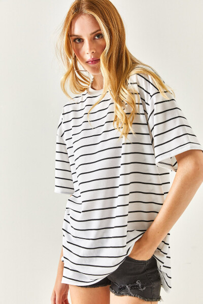 Women's White Striped 2 Yarn Oversized Unisex T-Shirt TSH-19000764 - 4