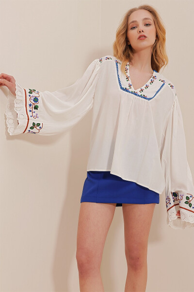 Women's White V-Neck Fisto and Embroidered Woven Blouse ALC-X10084 - 2