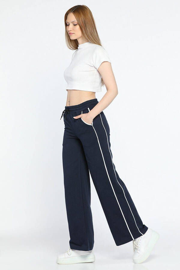 Women's Wide Leg Sweatpants with Elastic Waistband and Drawstring - 2